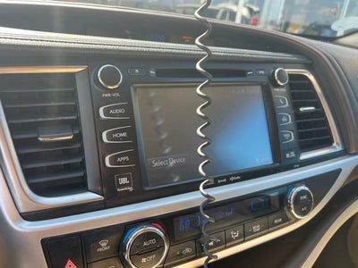 2016 Toyota Highlander Limited 3.5 Liter V6 AWD 3rd Row Seating