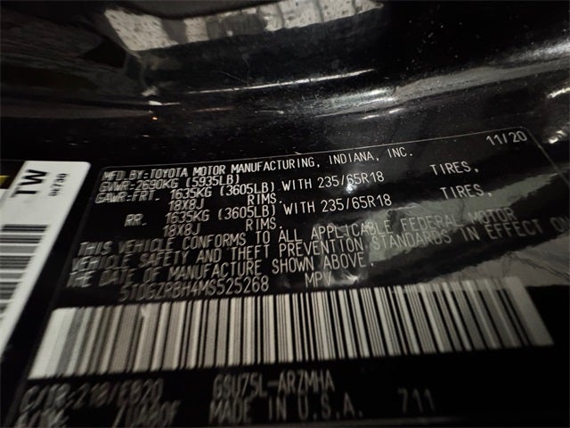 2021 Toyota Highlander XLE 3.5 Liter V6 AWD 3rd Row Seating