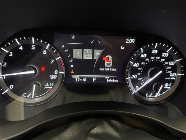 2021 Toyota Highlander XLE 3.5 Liter V6 AWD 3rd Row Seating