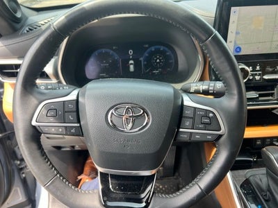 2023 Toyota Highlander Platinum 2.4 Liter Turbocharged FWD