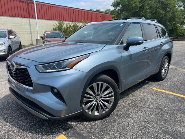 2023 Toyota Highlander Platinum 2.4 Liter Turbocharged FWD
