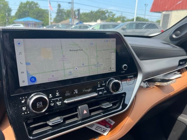 2023 Toyota Highlander Platinum 2.4 Liter Turbocharged FWD