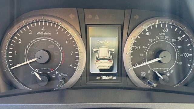 2019 Toyota Sienna LE 3.5 Liter V6 8 Passenger 3rd Row Seating