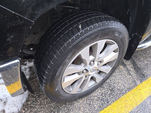 2016 Toyota Tundra Limited CrewMax i-Force 5.7 Liter V8 4WD