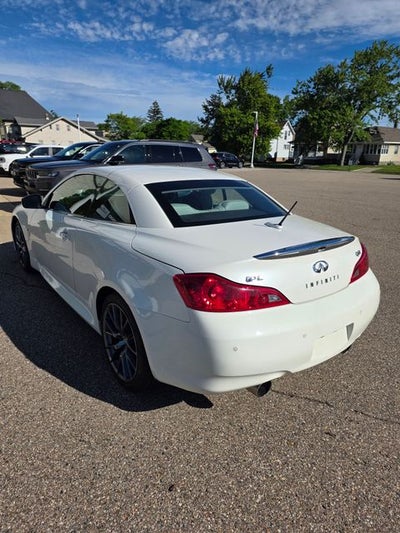 2015 INFINITI Q60 IPL Base 3.7 Liter V6 2D Convertible Automatic