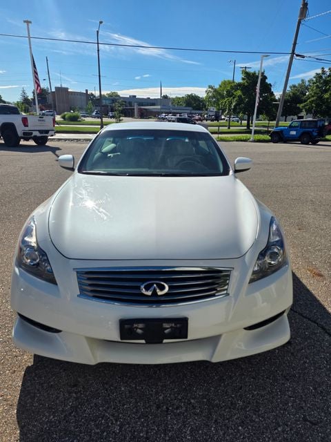 2015 INFINITI Q60 IPL Base 3.7 Liter V6 2D Convertible Automatic