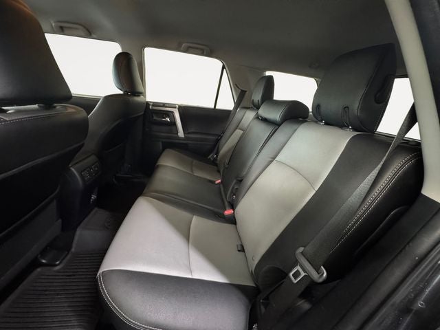 2022 Toyota 4Runner SR5 Premium 4.0 Liter V6 4WD