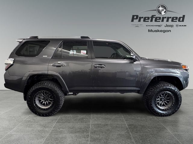 2022 Toyota 4Runner SR5 Premium 4.0 Liter V6 4WD
