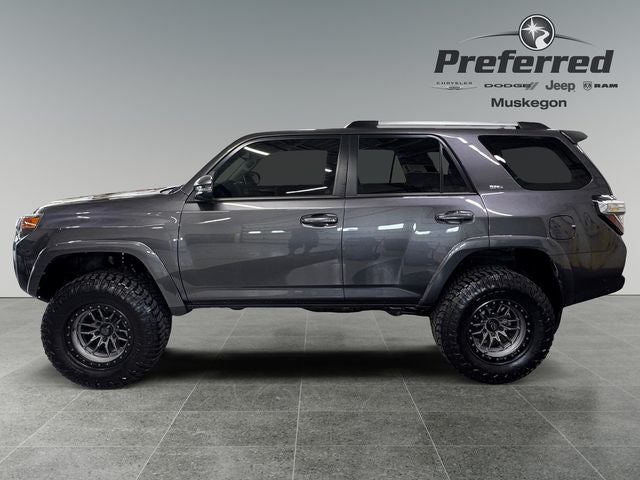 2022 Toyota 4Runner SR5 Premium 4.0 Liter V6 4WD