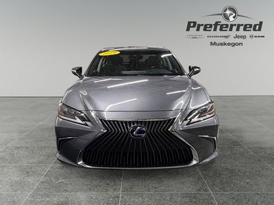 2019 Lexus ES 300h Luxury 2.5 Liter FWD