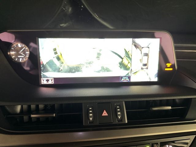 2019 Lexus ES 300h Luxury 2.5 Liter FWD
