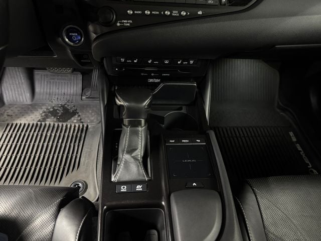 2019 Lexus ES 300h Luxury 2.5 Liter FWD
