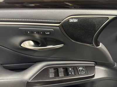 2019 Lexus ES 300h Luxury 2.5 Liter FWD