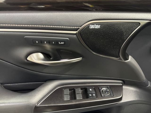 2019 Lexus ES 300h Luxury 2.5 Liter FWD