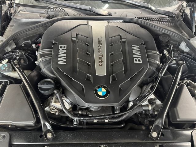 2013 BMW 6 Series 650i xDrive 4.4 Liter V8 TwinPower 2D Coupe AWD