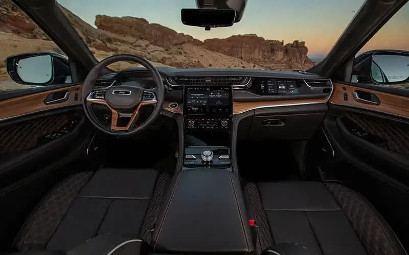 Jeep Grand Cherokee Interior