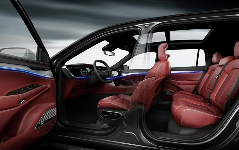 Jeep Wagoneer S Interior